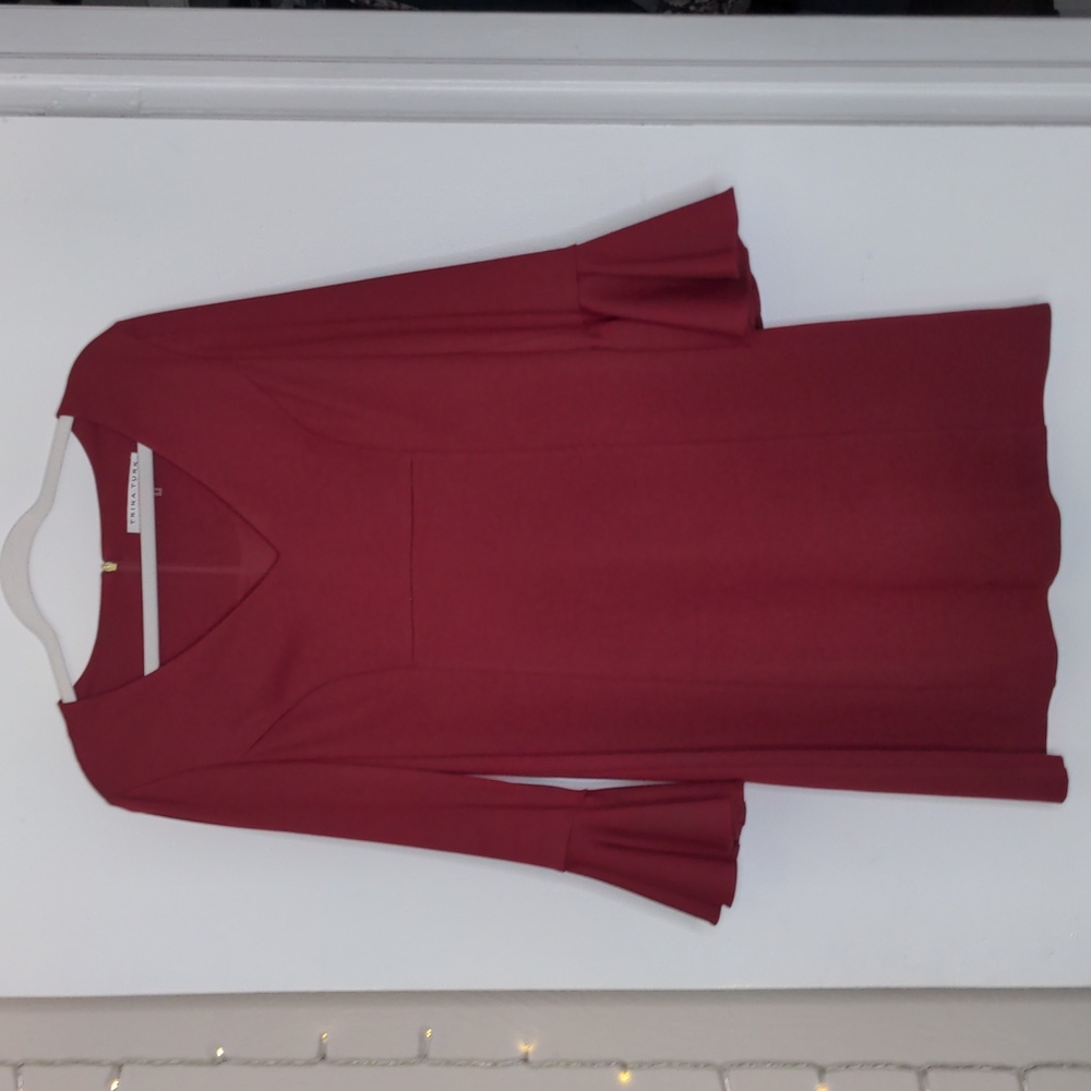 NWOT Trina Turk Jessie bell sleeve burgundy red shift dress sz 8